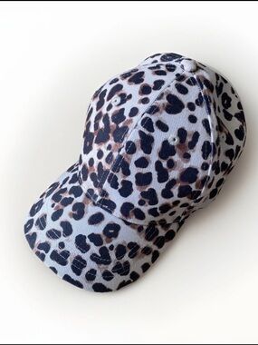 Reitmans Women’s Leopard Print Cap - Black & Brown